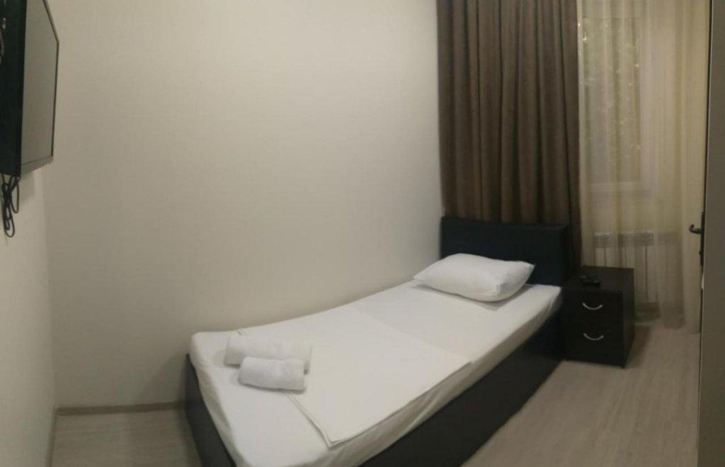 יירבאן Merien Hotel מראה חיצוני תמונה