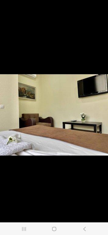 יירבאן Merien Hotel מראה חיצוני תמונה